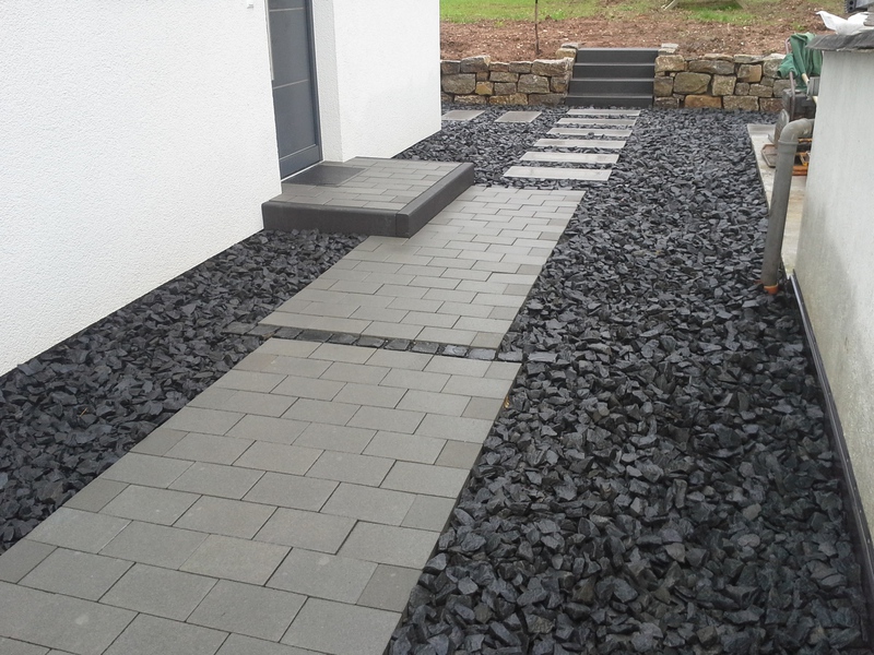 Naturstein- & Pflasterarbeiten